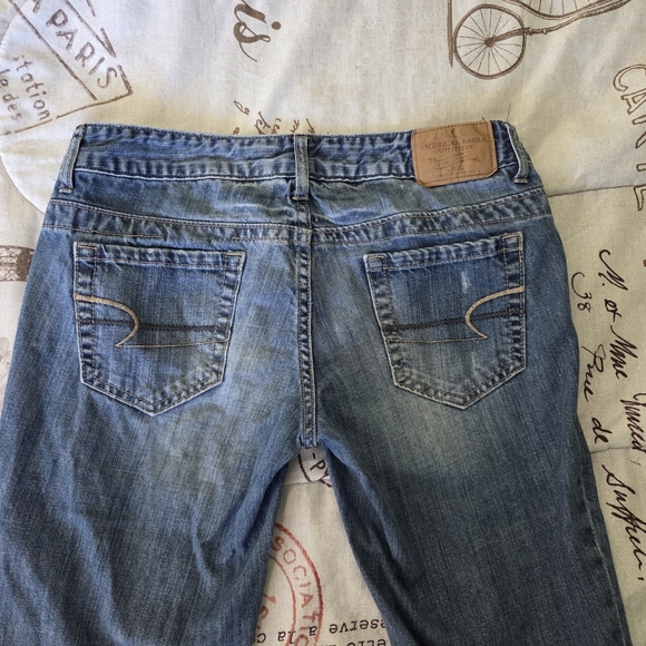 American Eagle Outfitters Light Blue Straight Leg Jeans - Picture 3 of 5